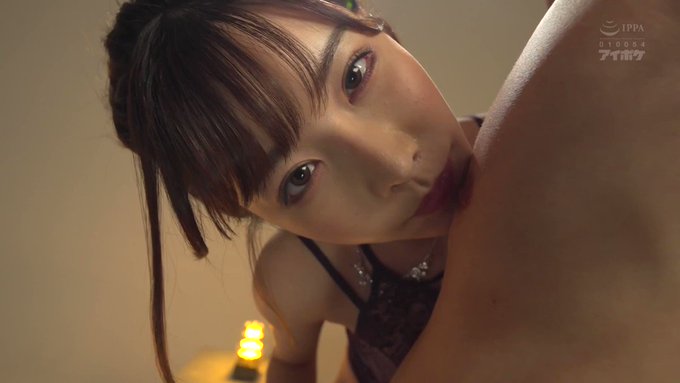 淫語ささやかれながら乳首とおちんちんねっとりいじめられてます
こんな妖艶な雰囲気をまとったお姉さんにいやらしく責められて、「出しなさい💕」って言われて出さない人は多分目と耳捨ててます
めちゃめちゃ美人だし、映像がきれいすぎる。一生見てられる https://t.co/yBnlAmUQ6x
