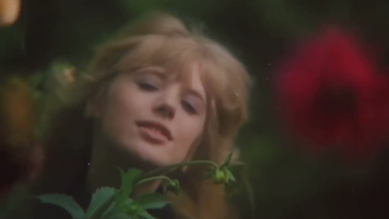 Happy birthday to the gorgeous marianne faithfull. may she have many more trips around the sun <3 