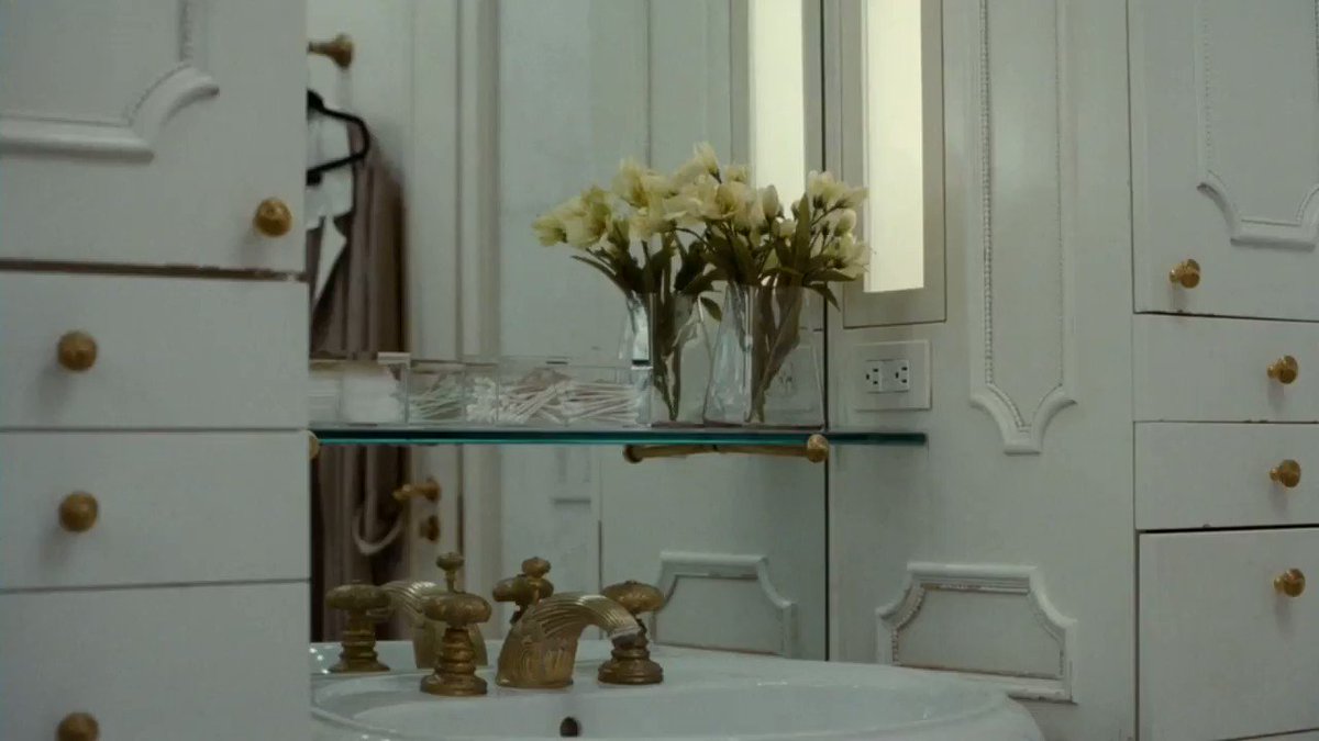 no context succession (@nocontextroyco) on Twitter photo 2020-11-12 17:05:19 succession kendall roy’s breakdown in the bathroom scene succession kendall roy’s breakdown in the bathroom scene