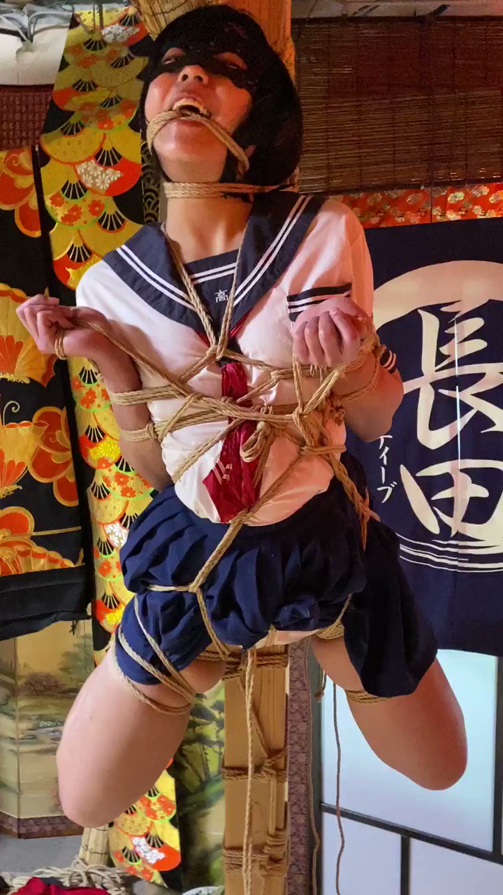 緊縛柱  / X