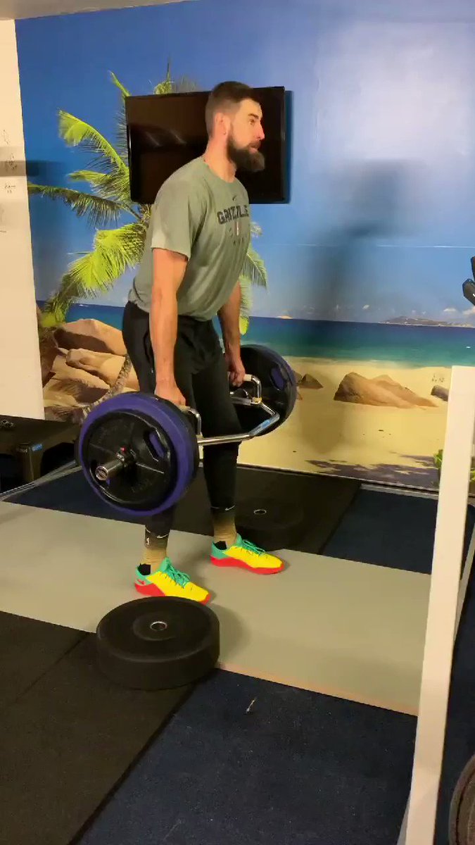 New season is just around the corner. Getting ready! ๐โโ๏ธ
#ThisIsJonas #ProudLithuanian #NbaSeason9 @memgrizz https://t.co/sFXLYuapql
