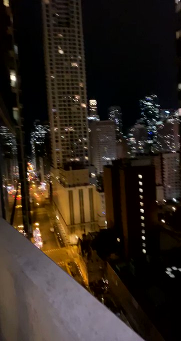 Should I make content on the balcony with this view ? 😩😌💦 https://t.co/LWvorLfORA<a href="/tag/newprofilepic"class="tags"><span>#newprofilepic</span></a>