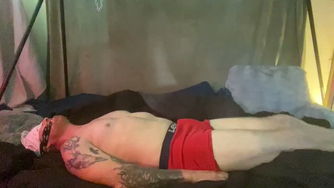 Thatswuzup’s pics and videos