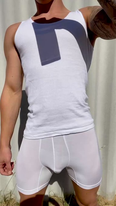 FREE ONLYFANS 👇🏽  https://t.co/NWRMo07l6W https://t.co/dvcp24wu9s