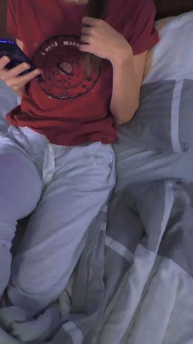 Sasha Foxgirl’s pics and videos