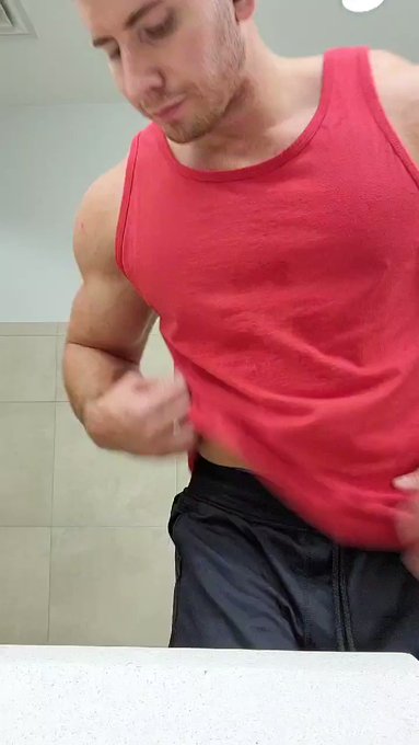 Cum join the fun
https://t.co/Jrsrz1lesx 

#fitness #gym #workout #fit? #bodybuilding #love #sexymen