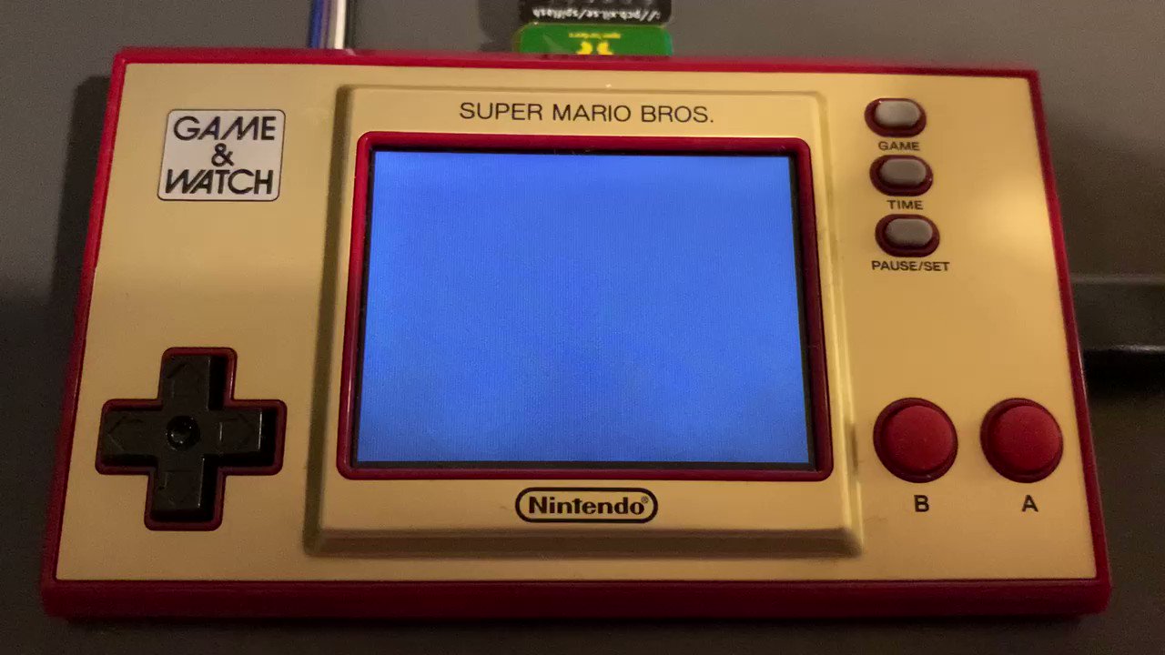 Konrad Beckmann on Twitter: "Finally finished porting Super Mario Bros 3 to the Nintendo Watch! (cc/@ghidraninja) https://t.co/5iGY3wHUqt" / Twitter