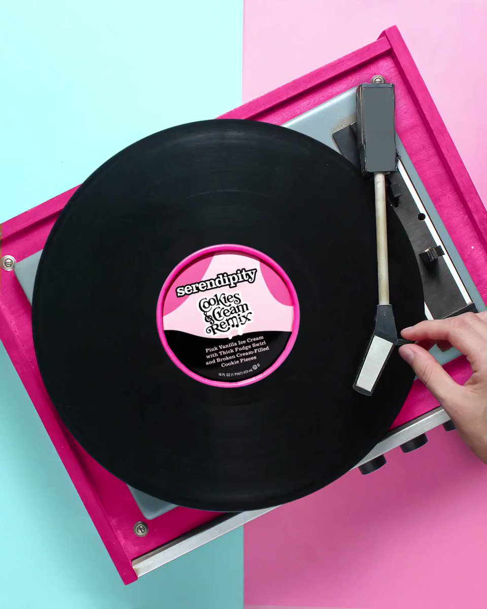 Cookies & Cream Remix is like an @selenagomez song in ice cream form: impossible not to love. https://t.co/RL7jqXUTyj