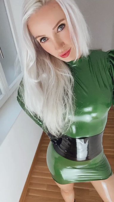 metallic green is the new black 😍  new stuff  ➡️ https://t.co/ZFK5NAuv9X https://t.co/am4MhcJoAi<a href="/tag/latex"class="tags"><span>#latex</span></a><a href="/tag/latexcatsuit"class="tags"><span>#latexcatsuit</span></a><a href="/tag/latexdoll"class="tags"><span>#latexdoll</span></a><a href="/tag/latexbeauty"class="tags"><span>#latexbeauty</span></a>