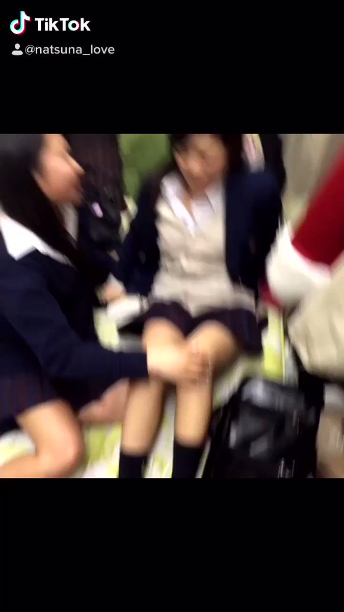 制服姿に関する画像