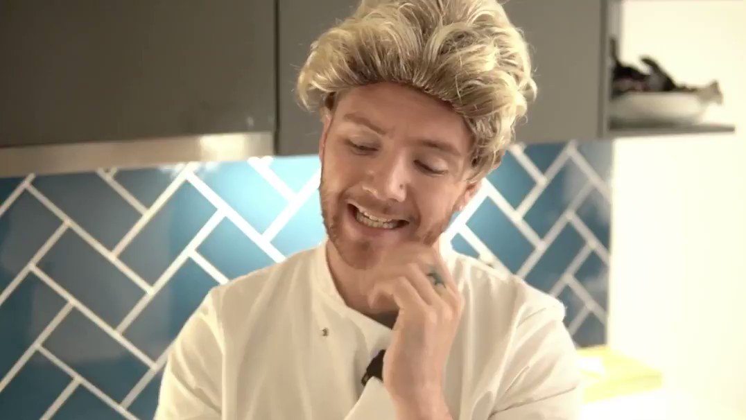 Conor McGregor and Gordon Ramsay talkin steaks and elbows๐
(๐ฅ: @ScheifferBates) https://t.co/6hRTMptEfl
