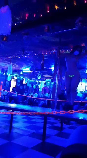 Apenas para la noche  #25Noviembre #bar #trago #alcohol #baile #bailar #chaturbate https://t.co/a2tK<a href="/tag/25noviembre"class="tags">#25Noviembre</a><a href="/tag/bar"class="tags">#bar</a><a href="/tag/trago"class="tags">#trago</a><a href="/tag/alcohol"class="tags"><span>#alcohol</span></a><a href="/tag/baile"class="tags"><span>#baile</span></a><a href="/tag/chaturbate"class="tags"><span>#chaturbate</span></a><a href="/tag/bailar"class="tags"><span>#bailar</span></a>