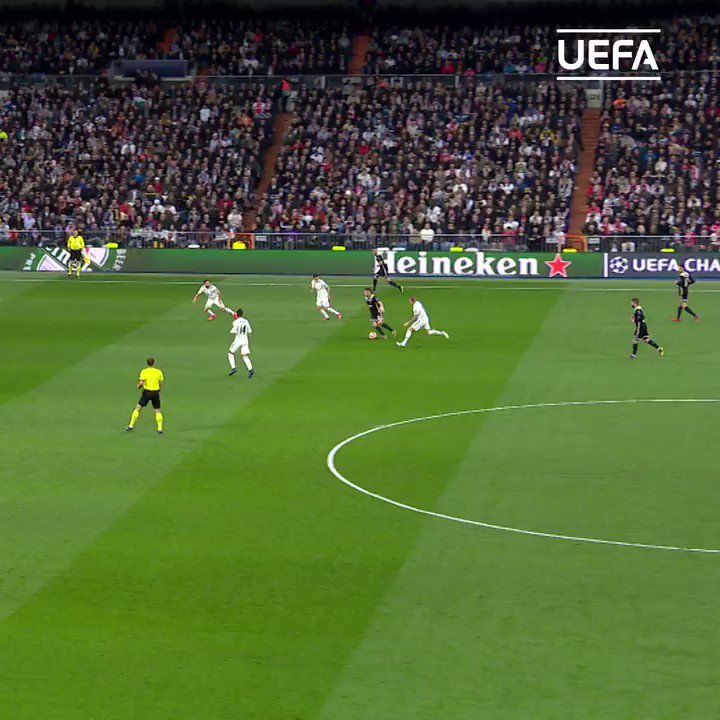 π 11 assists in 22 Champions League games for DuΕ‘an TadiΔ, including this one in 2019...
#UCL | @AFCAjax https://t.co/qwHfdzd7jD https://t.co/IkbBRrOG12