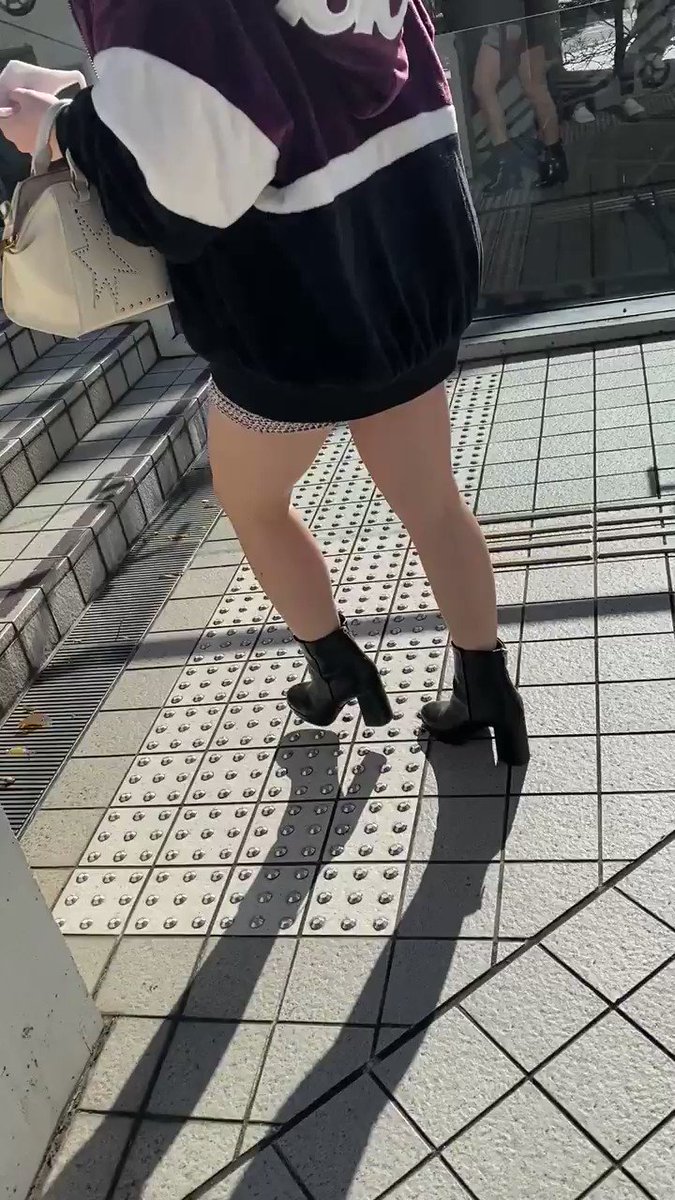 JK逆さ撮り パンチラ動画 表紙画像