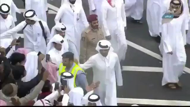 فيديو الزميل الراحل جاسم محمد عبدالعزيز المذيع في تلفزيون قطر خلال تعليقه على المسير الوطني