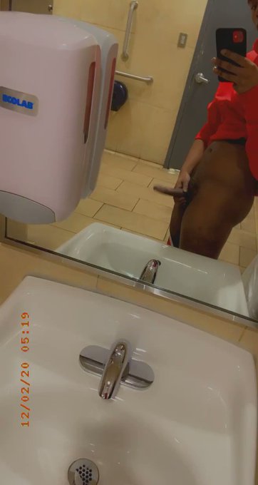 Who wanna come suck it while I&rsquo;m at work 💦👅 see me cum on my #onlyfans link in bio https://t.co/89cB<a href="/tag/onlyfans"class="tags"><span>#onlyfans</span></a>