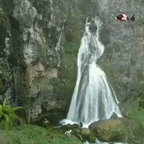 RT @konstructivizm: Brides Waterfall, Peru https://t.co/13aQjB7cHK