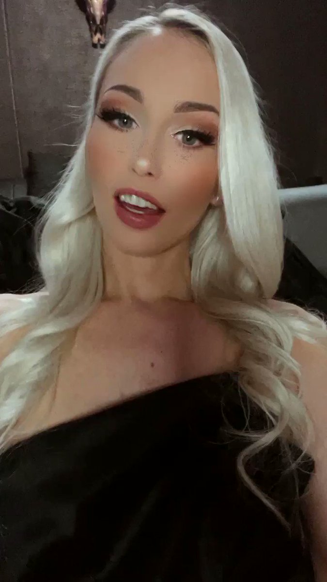 Just Lucy 👙 on Twitter "Heute geht’s um Glocken 🔔 bei Snapchat 😂 wer noch nicht dabei ist