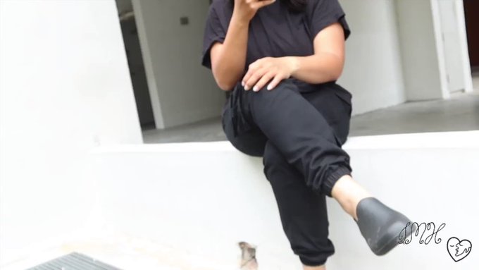 Naughty show off 😝  https://t.co/jM5VH0R14b  #nsfw #flashing #public #chubby #pussy #reveal #teasing<a href="/tag/nsfw"class="tags">#nsfw</a><a href="/tag/pussy"class="tags"><span>#pussy</span></a><a href="/tag/public"class="tags"><span>#public</span></a><a href="/tag/reveal"class="tags"><span>#reveal</span></a><a href="/tag/chubby"class="tags"><span>#chubby</span></a><a href="/tag/flashing"class="tags"><span>#flashing</span></a><a href="/tag/tea"class="tags"><span>#tea</span></a>