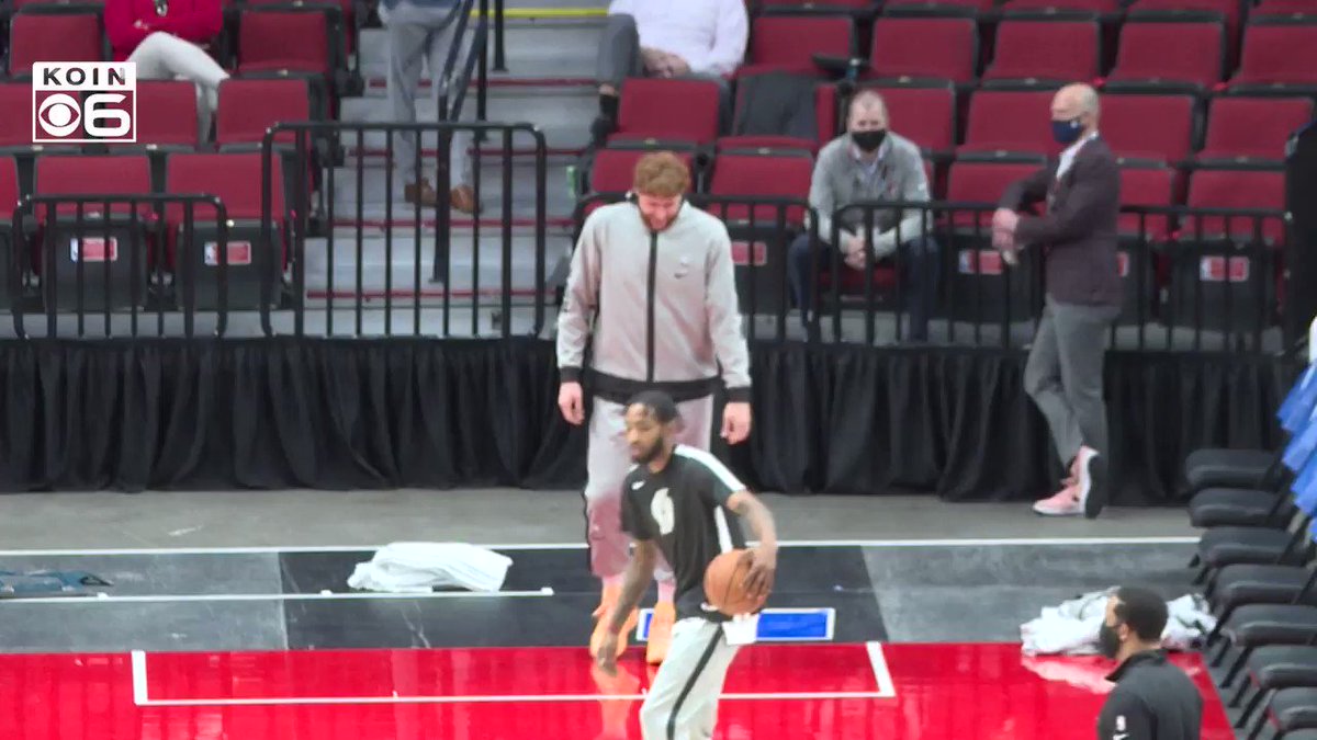 Jusuf Nurkic not playing tonight in the Blazers' first preseason game - but getting shots up pregame
#RipCity | @bosnianbeast27 https://t.co/CuLToUvZhJ