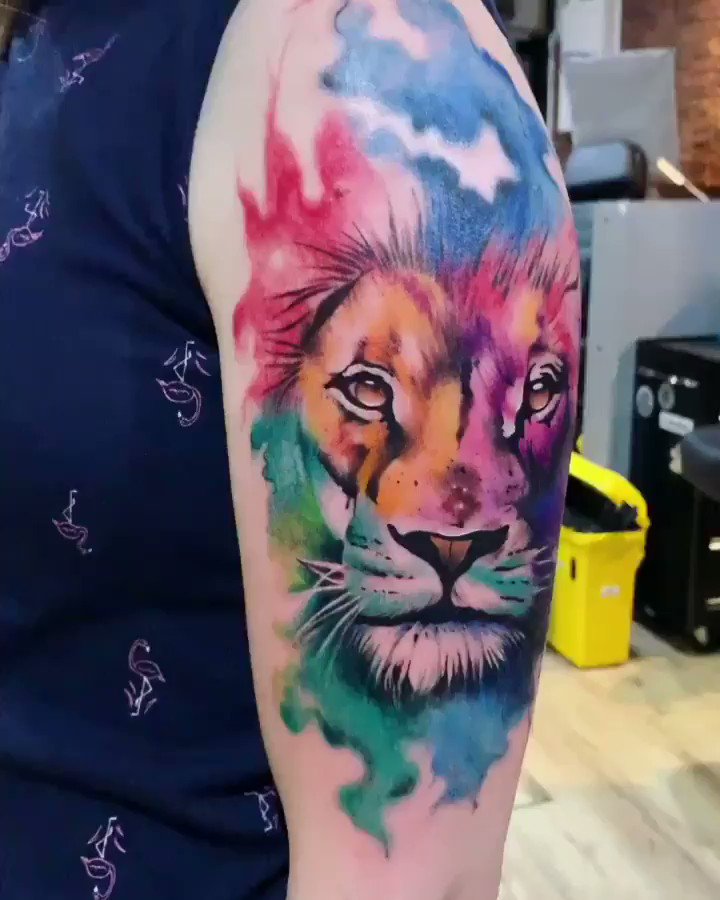 Tattoo Artist Creates Vibrant Animal Tattoos That Pop with Psychedelic  Colors  I Can Has Cheezburger