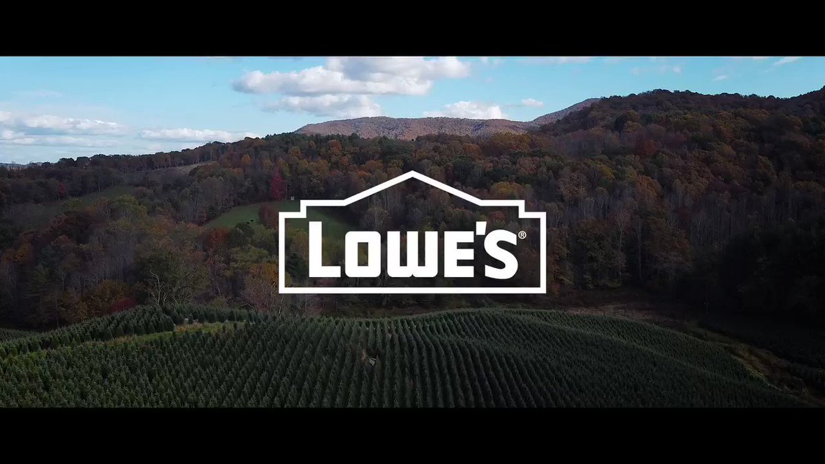 There's something magical about picking a live Christmas tree! Learn how Lowe's goes local to create a sustainable experience. https://t.co/UaNa4c5iNb