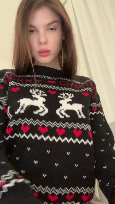 New Christmas video on my only fans    
ani_butler follow me and I wish all the best https://t.co/Um