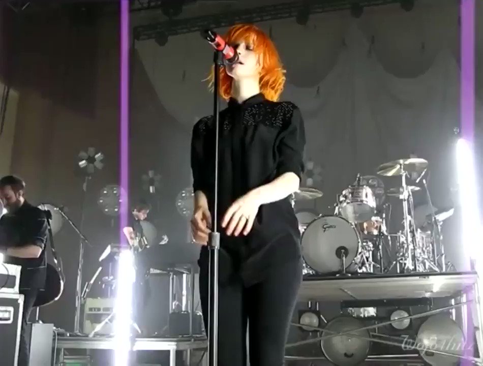 Happy birthday to miss hayley williams !!!! 