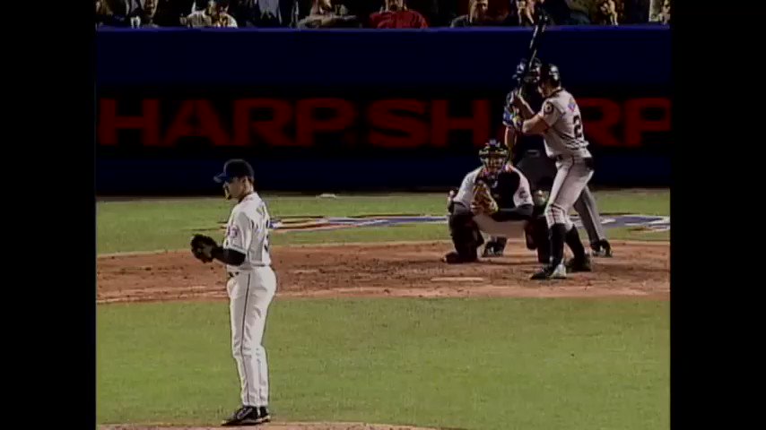 Happy Birthday to Benny Agbayani whose responsible for my favorite play in MLB history 
