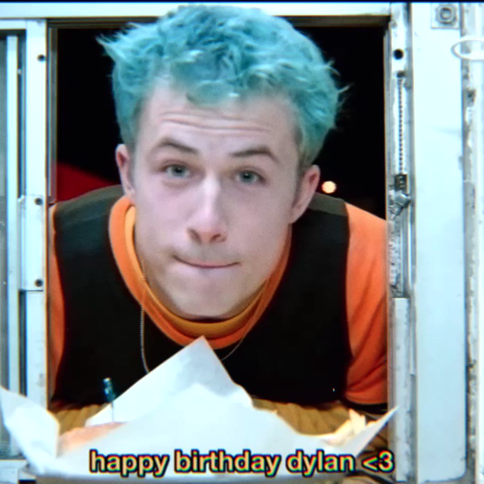 ITS DYLAN MINNETTE DAY! HAPPY BIRTHDAY DYLAN AHH 