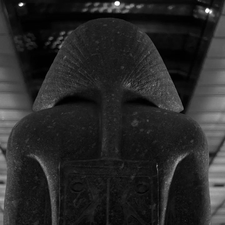 This is a time for renewal.
What does it mean to be human?
It means to love.
To dream.
To make.
To grow.
To quest.
To lift ourselves upward with the magic of unity.
Words by Ben Okri
For the full poem follow: https://t.co/jbXpcNY0CZ
📸 @louvreabudhabi https://t.co/76B11OORnD