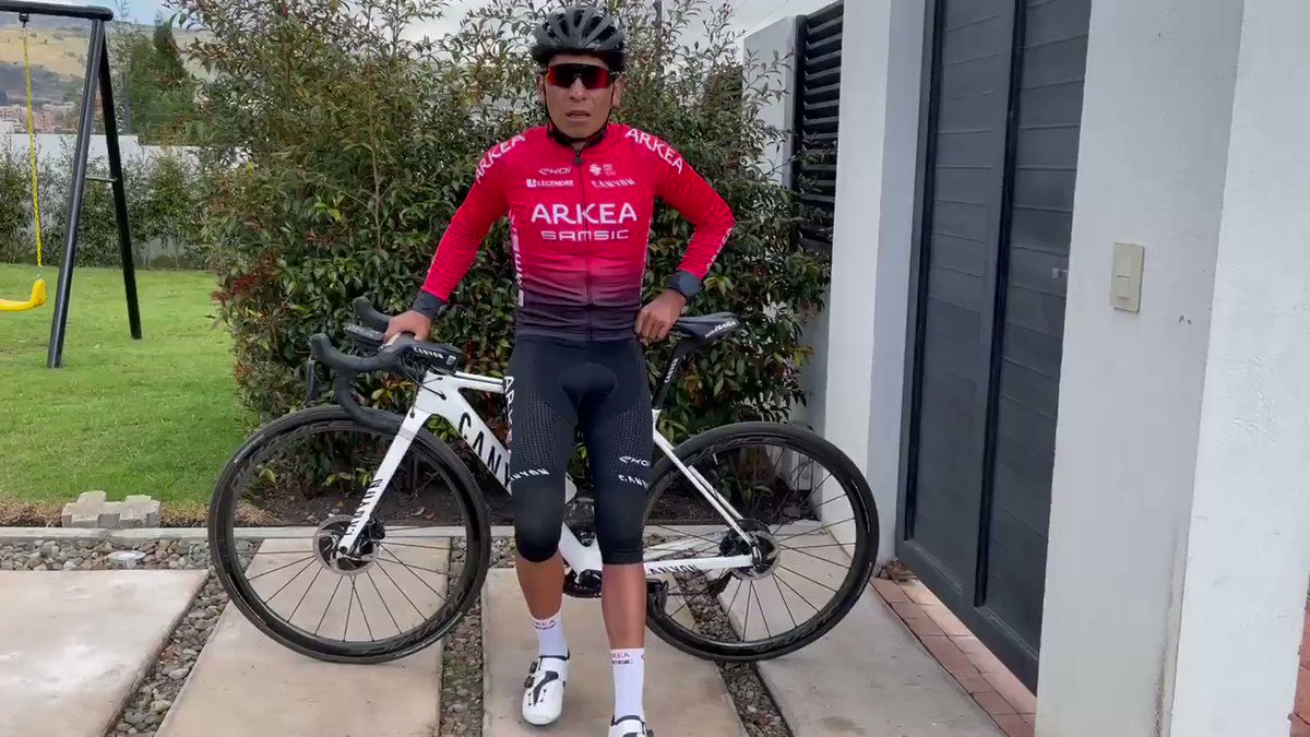 Adiós 2020, bienvenido 2021. Gracias @Arkea_Samsic por todo el apoyo en 2020, el 2021 nos espera, vamos con toda equipo. #Gracias @canyon_bikes @EKOIcycling @cmarkea https://t.co/FRwxbslVul