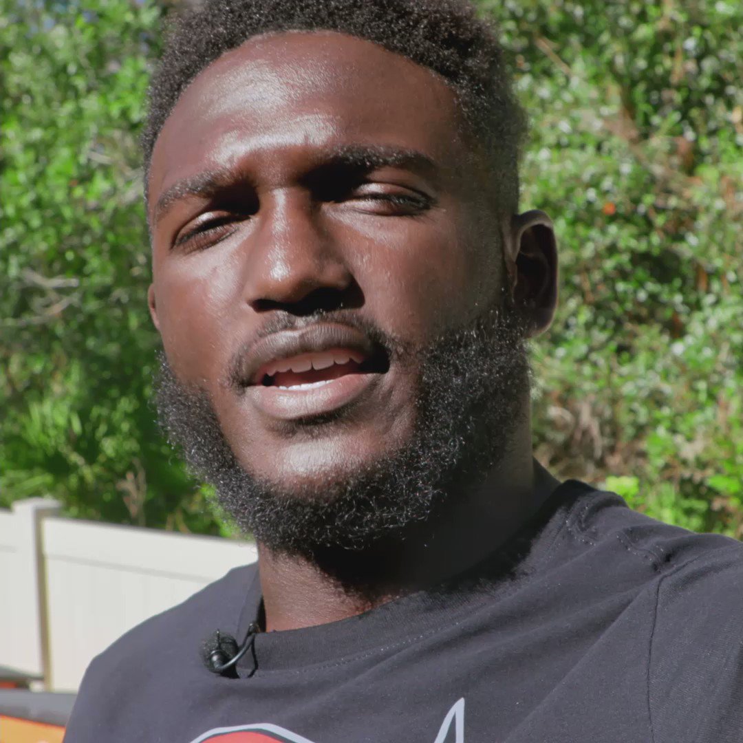 .@CGtwelve_ is giving his dogs home field advantage in their backyard.
For this #DIY tip and more from @NFL players, check out the #LowesHomeTeam: https://t.co/xNZufXkiK5 https://t.co/PSnwD9Uh95