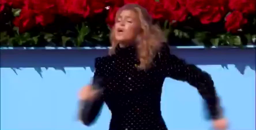 RT @tkhq8: HOW AM I STILL SO SHOCKED BY HOW TALENTED MRS TORI KELLY IS! Like she’s serving vocals and moves!!! https://t.co/D0wAeqKlTo