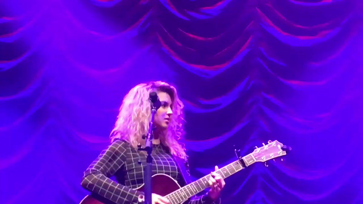 RT @toraayiii: imma need y’all to start appreciating tori kelly’s voice, this is her mimicking a guitar riff https://t.co/IRzl5jk4pP