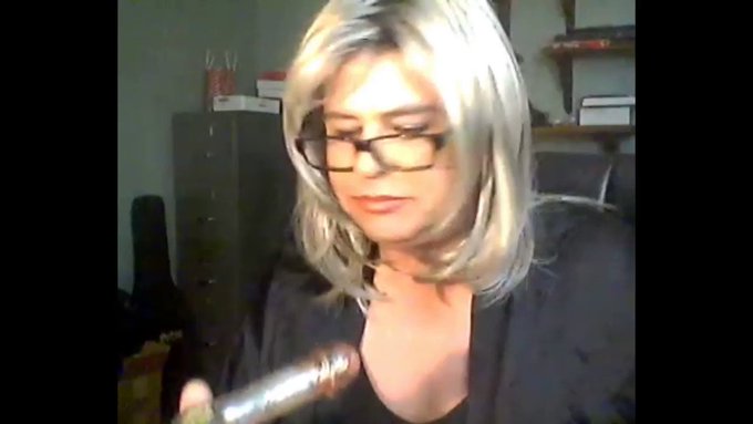 lovin' the Christmas present 😍😻🥰 https://t.co/O3U2F2em8h<a href="/tag/breakfastdate"class="tags"><span>#breakfastdate</span></a><a href="/tag/public"class="tags"><span>#public</span></a><a href="/tag/crossdresser"class="tags"><span>#crossdresser</span></a><a href="/tag/venturi"class="tags"><span>#venturi</span></a>