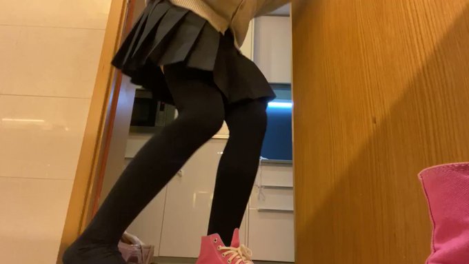 コスプレイヤー軟妹搖搖樂wのTwitterエロ動画1