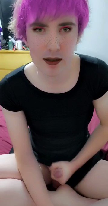 I don't know why I have twitter https://t.co/DTGUQt3Drf