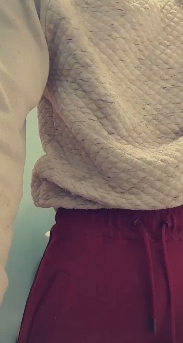 Whose gonna come and worship this body ?????? https://t.co/OrsniZmpmN