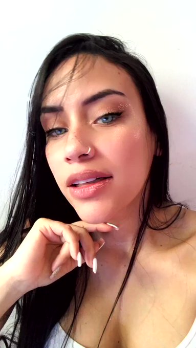 😈 https://t.co/4lvhqq1Pdc