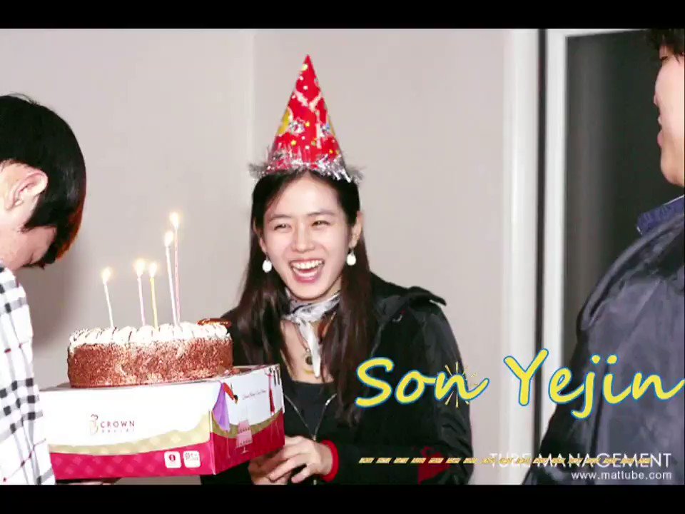 RT @binsshi: [#SonYeJin] Birthday events from domestic (Korea) and overseas fans
https://t.co/kgF1rFxot4 https://t.co/q6BrrOCX2S
