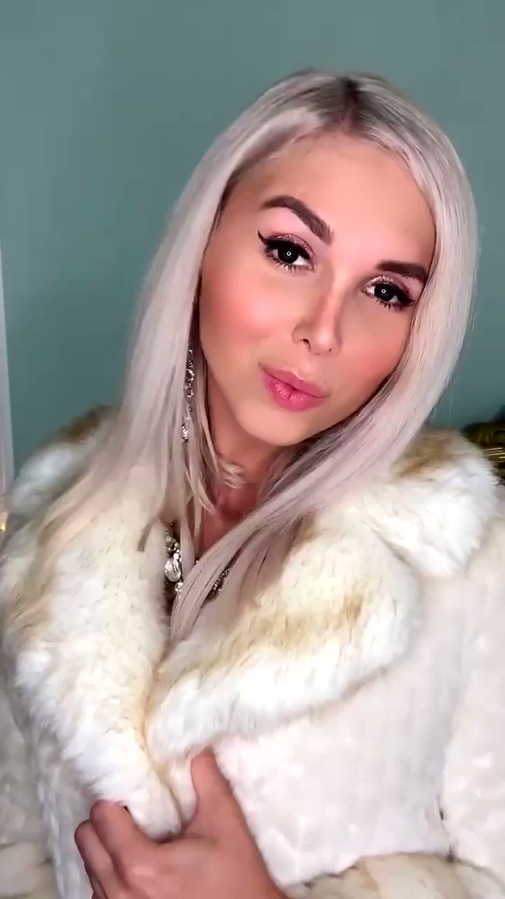 ⚜️𝒜𝓂𝑜𝓇𝒶𝓂𝒾𝒶𝒮⚜️ on X: Fur and jewelry on a tanned nude body - what  could be sexier?🌟 Join my OnlyFans to see the full version ⬇️  t.corxfuaykMSs @onlyfans #onlyfans #amoramias  t.coOgk4rFZMAT  X