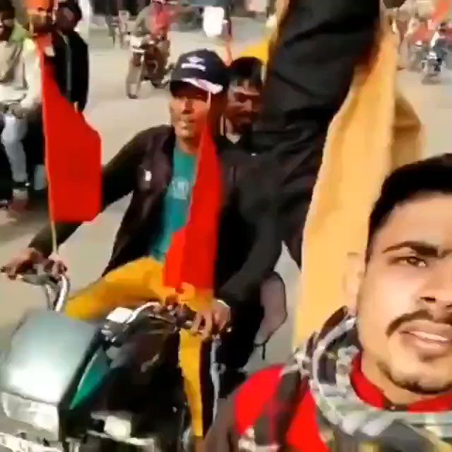 Warning: Abusive content
Men raise inflammatory slogans during a bike rally as a part of Ayodhya's Ram temple construction fund collection drive. The incident happened on Jan 13 in Shikarpur area in UP's Bulandshahar district. @Uppolice https://t.co/CmKkRz5aiS