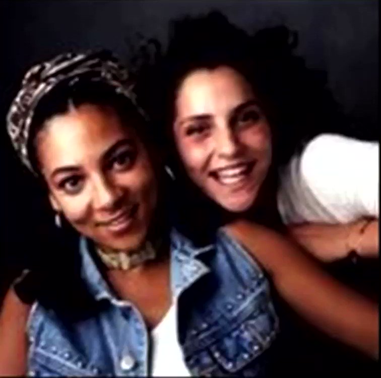 𝒞 (@truthchyna) on Twitter photo 2021-01-15 05:36:10 i never knew gwen stefani and eve covered the caribbean girl duo louchie lou & michie one’s song. this came out in 1994! i never knew gwen stefani and eve covered the caribbean girl duo louchie lou & michie one’s song. this came out in 1994!
