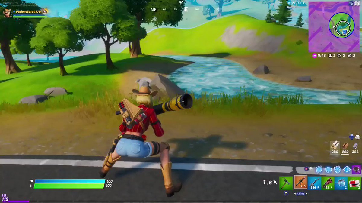 guess i just scare them to death?? #victoryroyale #wtaf #Fortnite older, from the deadpool season ch2s2? https://t.co/k9QH7vOZso