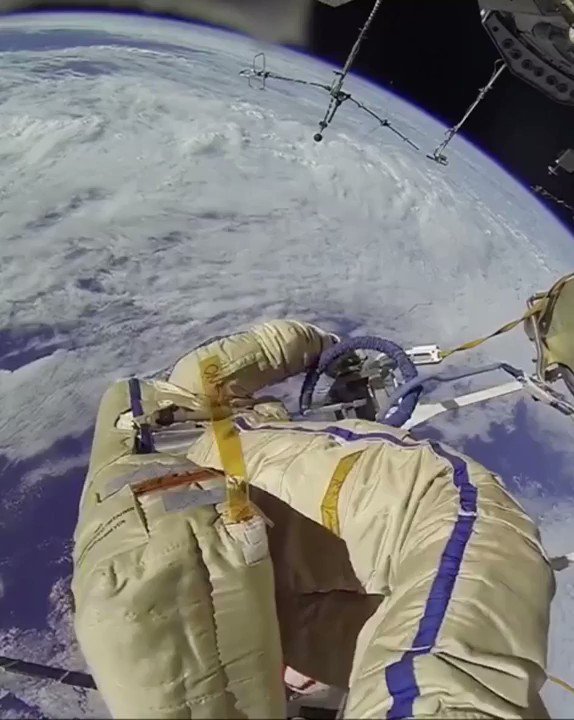 Astronauts putting a great Job on International Space Stations.😍❤ https://t.co/6rMDUjW7uM