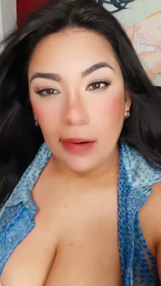 Model - Daring Natasha pussy