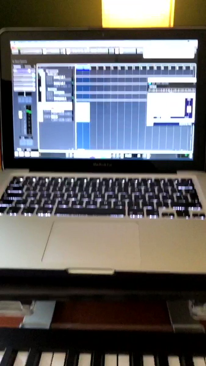 RT @LEVLZ: Channeling that 80’s ballad / Paris Morton Music / Charlie XCX vibe - 90’s snares incoming https://t.co/hYuhEX38nc