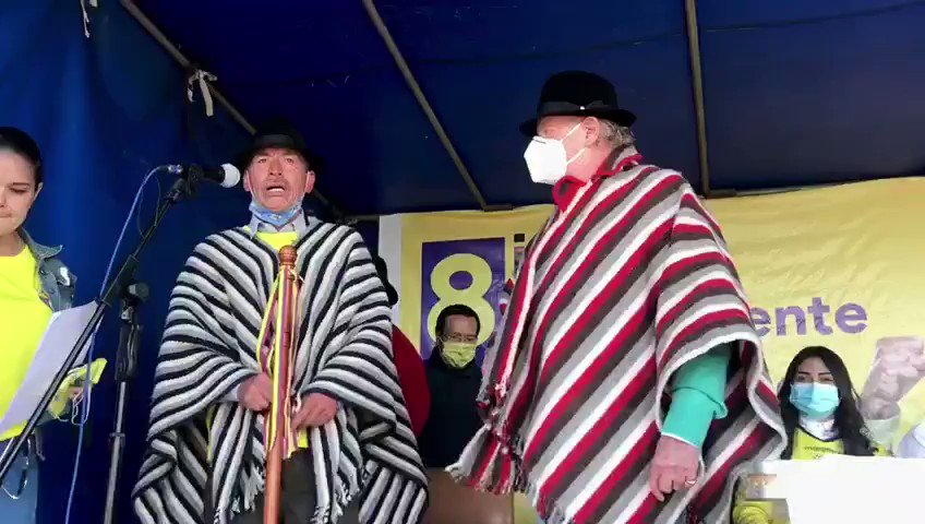 El pueblo indígena a través de sus líderes nos hicieron entrega del bastón de mando.
Votarán por mí, no por @yakuperezg ni por @LassoGuillermo, están cansados de sus falsas promesas.
Yo nací en esta tierra y voy a devolverles todo lo que me han dado.
#ElPresidenteDelEmpleo https://t.co/N8ynwW5dKl