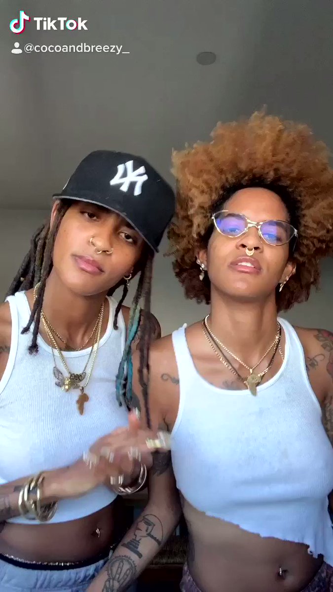 Breezy said get you a girl who can do both. She’ll give you a fitted with some boy jeans one day〰️then a dress and a heel another day. #fluidity #bussitchallenge #twins https://t.co/DhoZN8E4zM